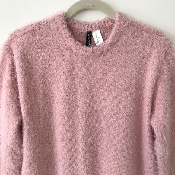H&M Pink Fuzzy Crew Neck Sweater - Picture 2 of 16